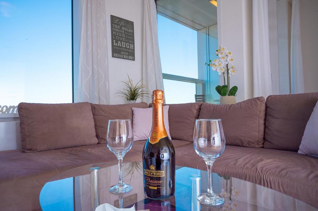 Apartmán Panoramaview/31Thfloor!/Luxury/Wifi/Parking Bratislava Exteriér fotografie